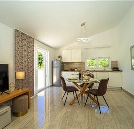 6 Bedroom Beachfront Villa with Heated Pool near Vela Luka on Korcula Island, Sleep 12